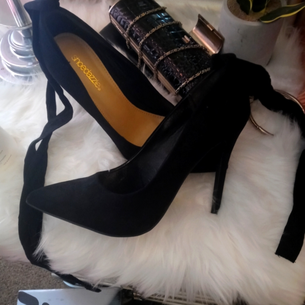 Heels blk size 11